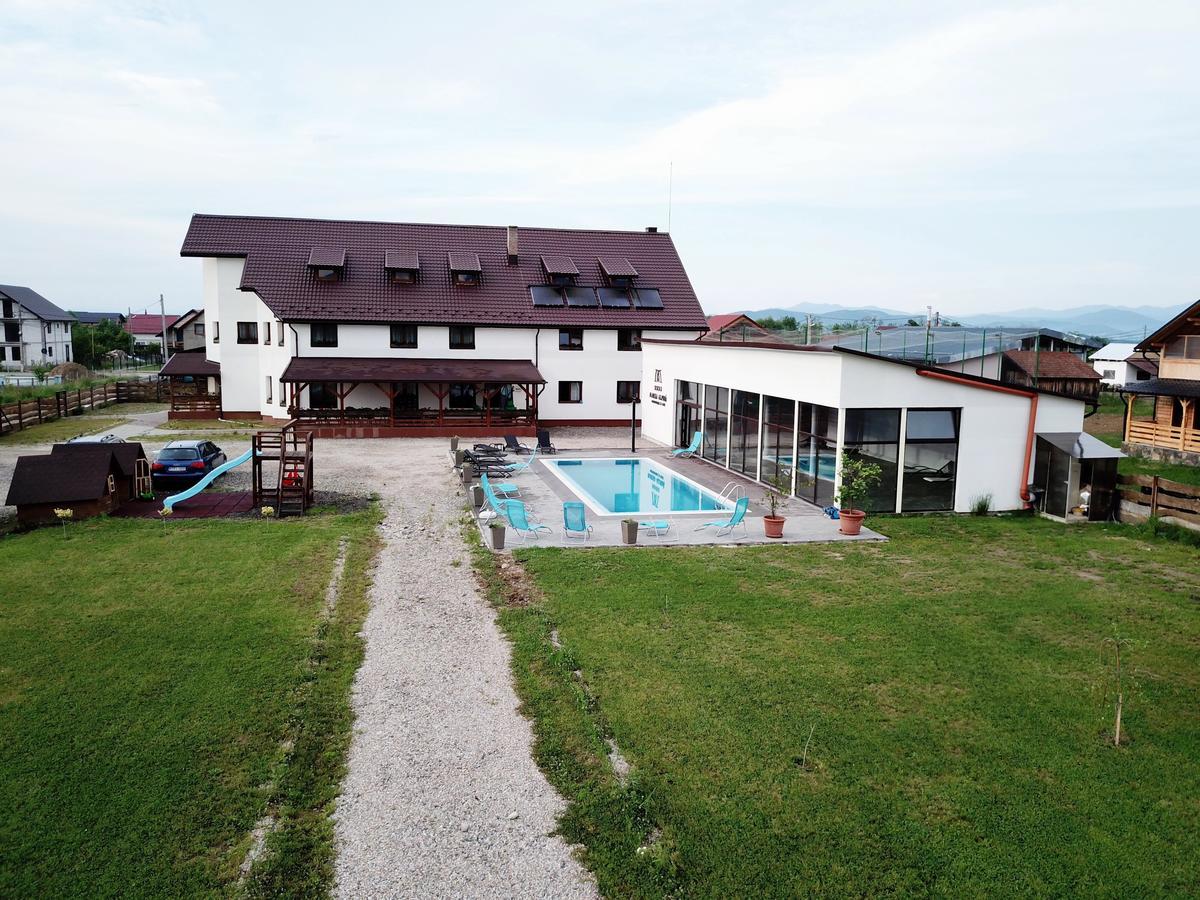 Pensiunea Marea Alpina, Maramures Ocna Şugatag Exterior foto